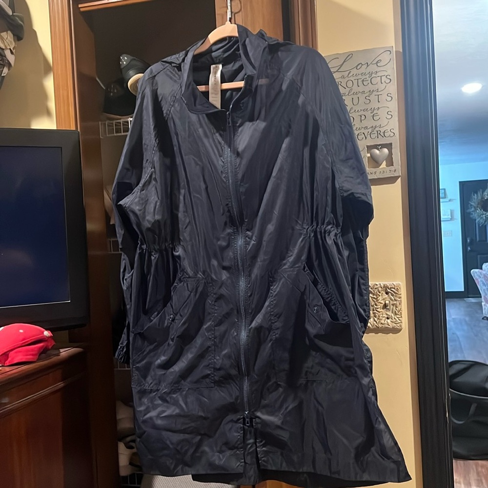 Lightweight windbreaker cinch waist jacket NWOT